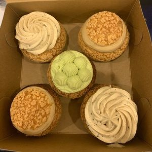 Meet your Posher, Thu thuy